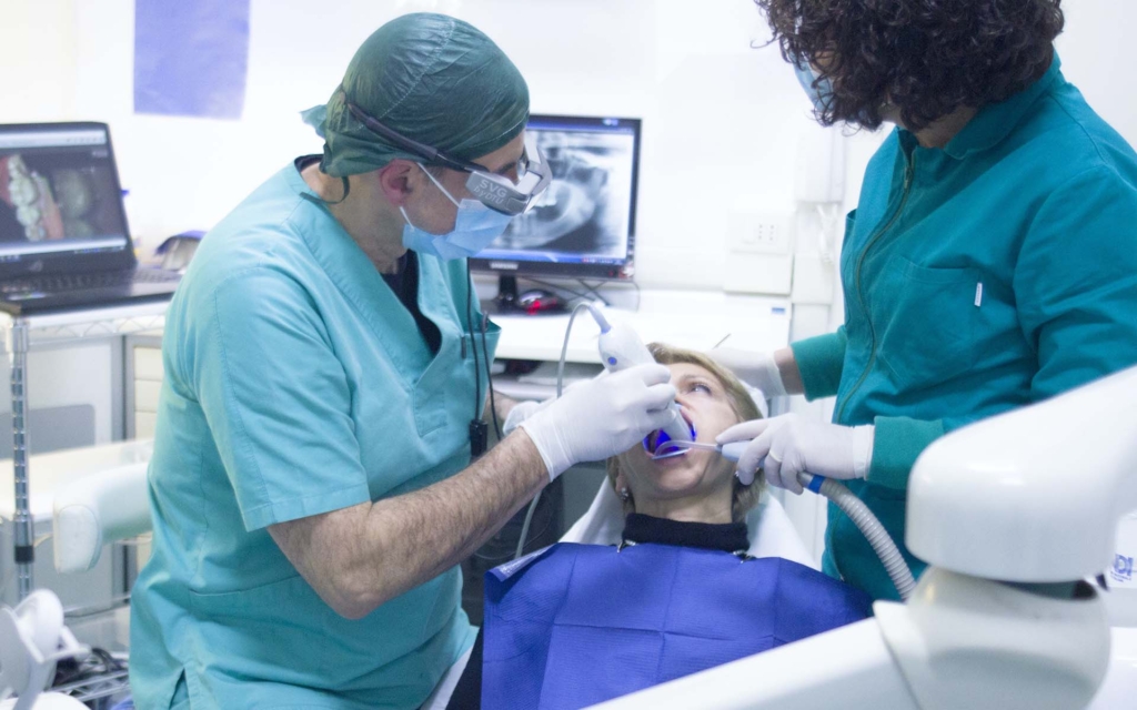 Symptoms, Causes & Treatment Of Root Canal Infection Monroe Fa